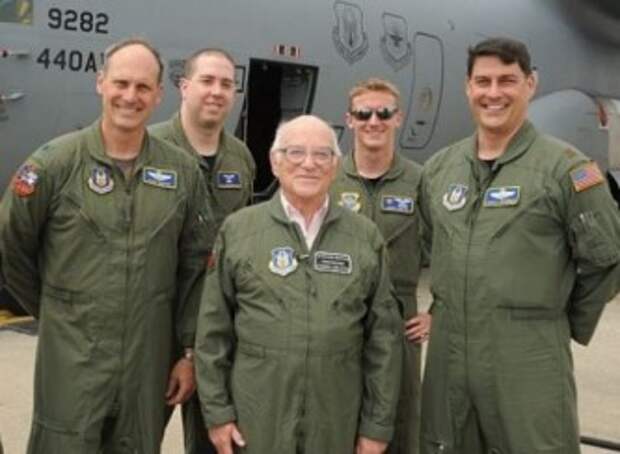 ВВС США возвращает на службу пенсионеров
