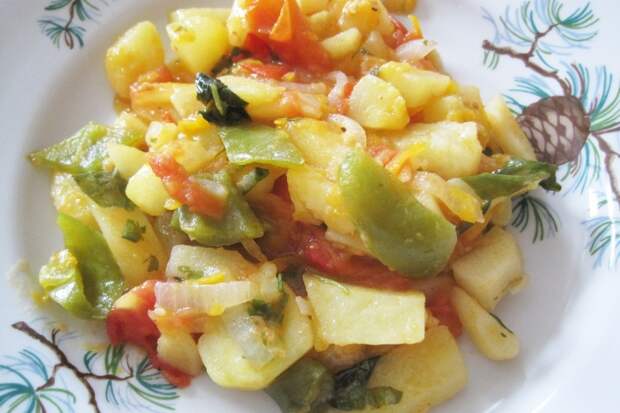 Рагу из кабачков и картошки