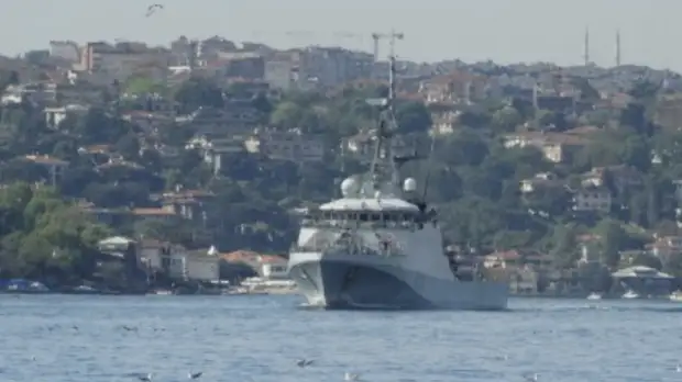 Британский патрульный корабль Trent направляется в Одессу