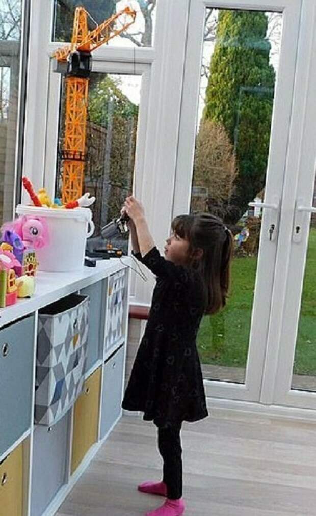 Тяжело больная девочка получила свою мини Лапландию в подарок от мамы Тяжело больная девочка получила свою мини Лапландию в подарок от мамы