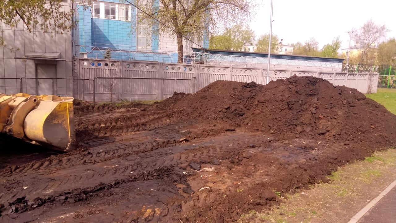 На Новоостаповской начались работы по устройству «собачьей» площадки