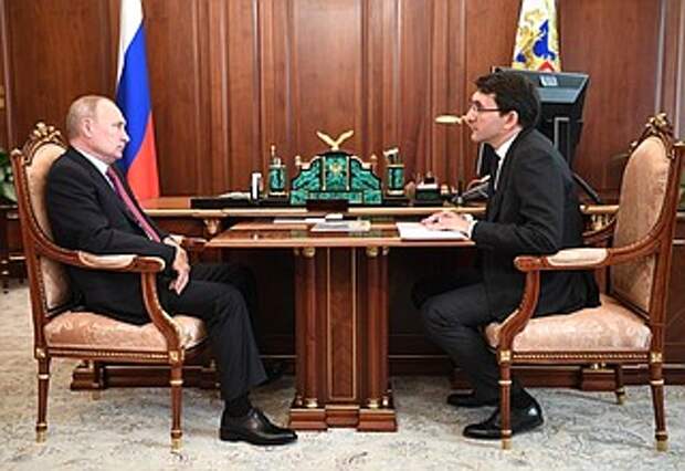 Рабочая встреча с руководителем Федеральной службы по надзору в сфере связи, информационных технологий и массовых коммуникаций Андреем Липовым.