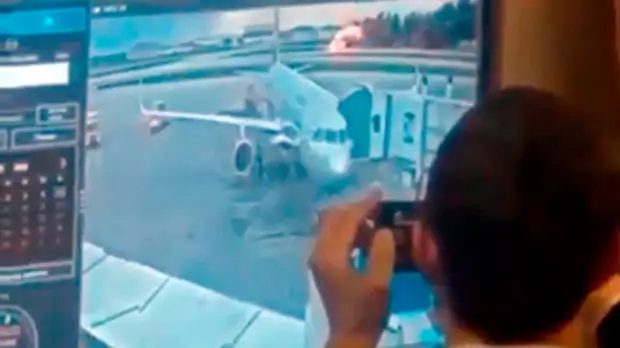 Искусственный вброс: видео с «диспетчерами» из Шереметьева размещали украинские блогеры и сторонники Навального