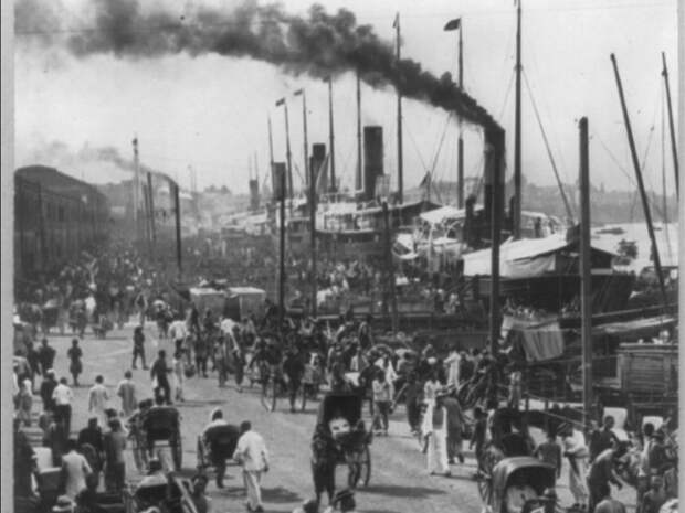 it-was-bustling-the-commercial-success-turned-a-fishing-town-into-the-unfortunately-named-pearl-of-the-orient