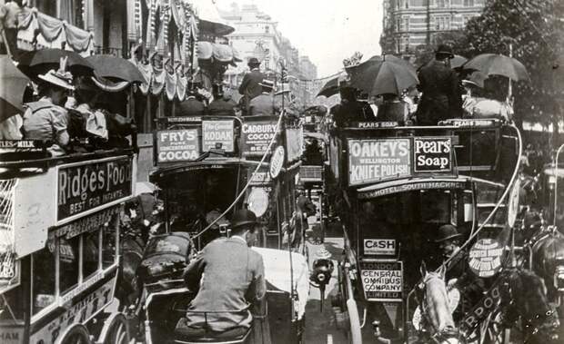 2. Лондонские автобусы, 1900 было стало, интересно, история, пробки, пробки в москве тогда и сейчас, факты, фото