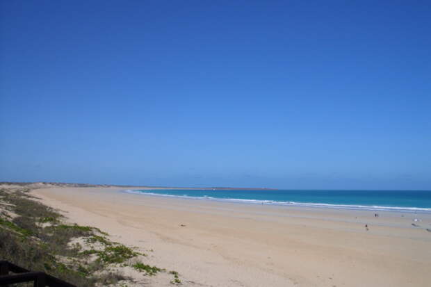 Пляж Кейбл Бич (Cable Beach). Австралия