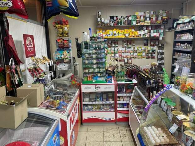 Более 200 единиц алкоголя изъято в ларьке на Эльмаше в Екатеринбурге