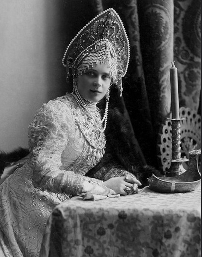 Цветные фото с бала 1903 года (подборка)