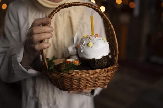 Нутрициолог Гавловская рассказала, что переедание куличами грозит вздутием