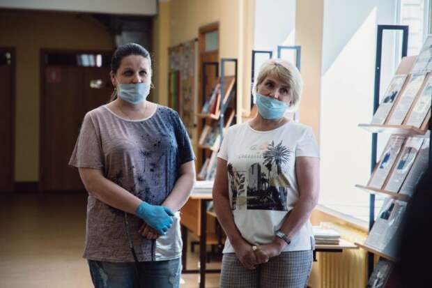 Постковид: жители Твери отказываются от масок или носят их на подбородке
