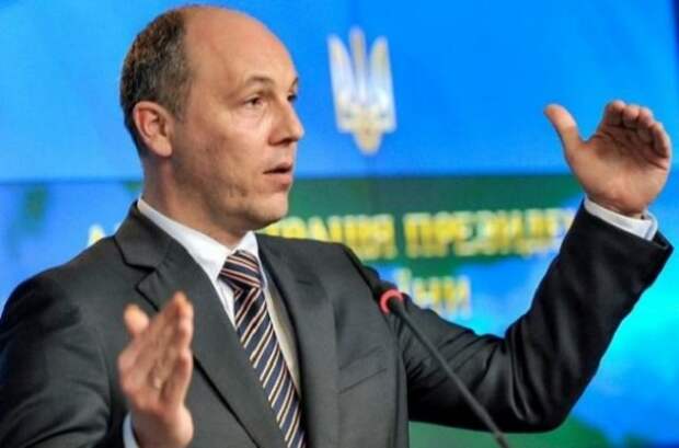 Без стыда и совести: украинские депутаты вновь подняли себе зарплаты