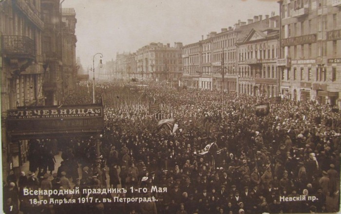 10 исторических фото первомайских демонстраций