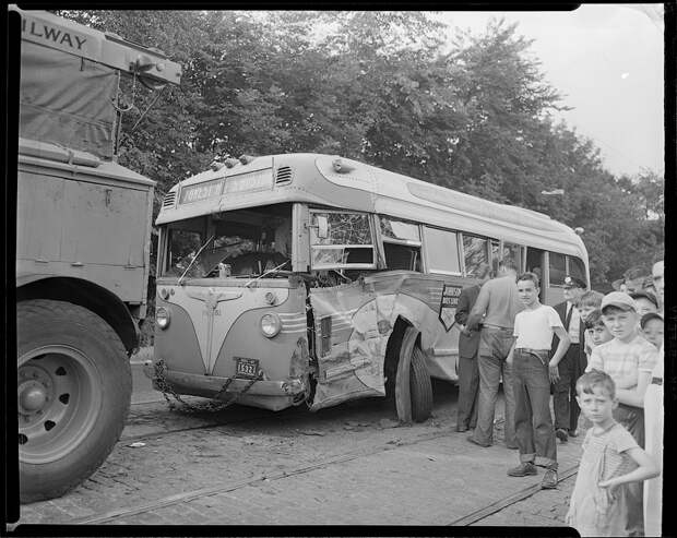Фото подборка аварий на дорогах Америки в 1930—1950 годах