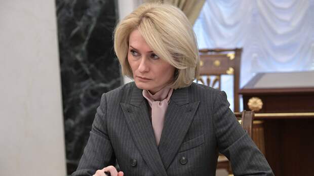 Вице-премьер Абрамченко посетила Красноярский алюминиевый завод 