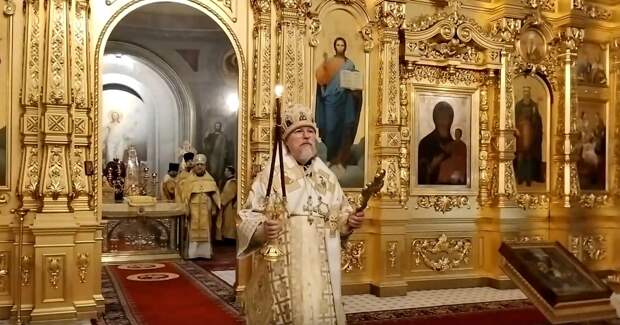 Рязанцы встретили Новый год в кафедральном соборе Рождества Христова