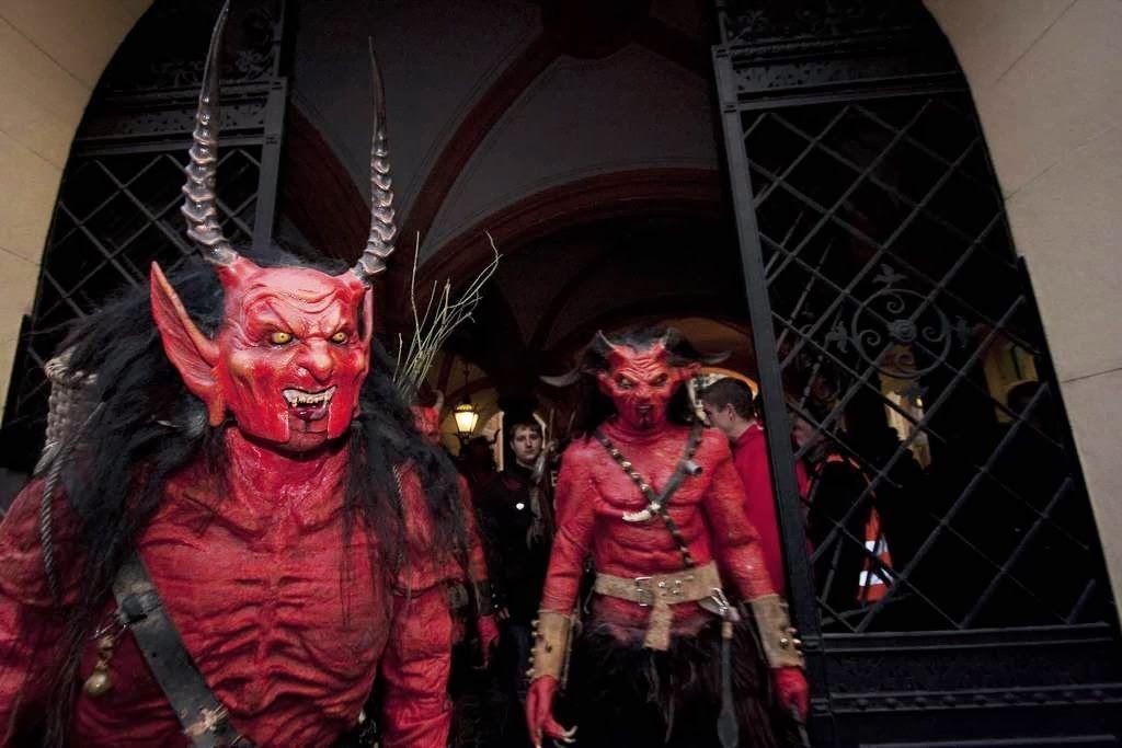 Крампус садистcкий приятель Санта Клауса krampus09 Крампус садистcкий приятель Санта Клауса