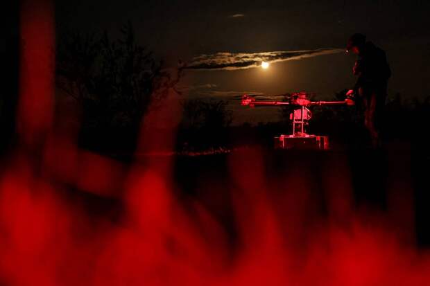 Генерал-майор назвал возможное место запуска дронов по Петербургу и Ленобласти