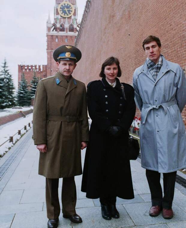 Анатолий Арцебарский, Хелен Шарман и Сергей Крикалев. 1991 год Фото: фотохроника ТАСС.