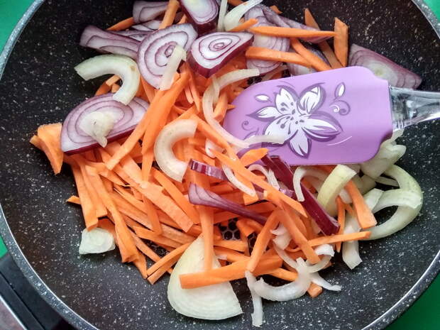 Сытное рагу с нутом и патиссоном. Постное (без мяса)