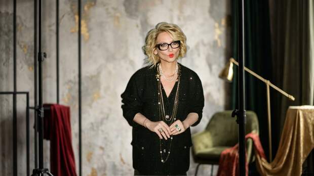 13 лет ремонта: как выглядит квартира Эвелины Хромченко, где каждый предмет «дышит» историей