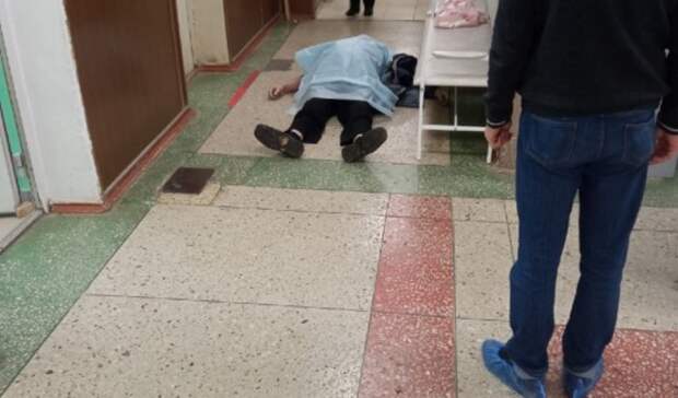 Мужчина умер в коридоре нижегородской поликлиники