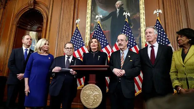 «Расклад сил был понятен изначально»: палата представителей США проголосовала за импичмент Трампа