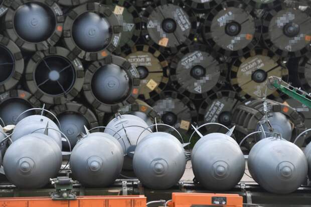 Появилось видео удара по штабу ВСУ, бомбы прилетели во время совещания