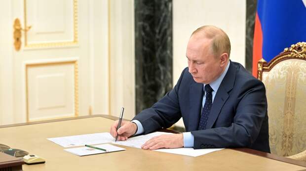 Полный список назначений: Путин утвердил новый состав правительства РФ