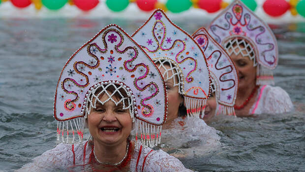 Моржи в кокошниках