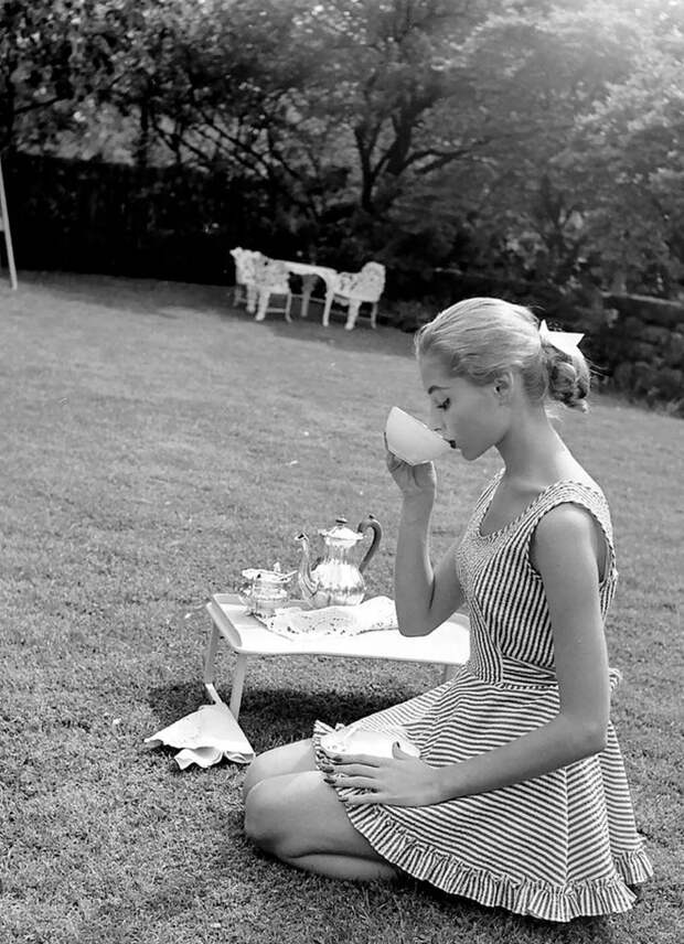 Женщины середины XX века в фотографиях Nina Leen Женщины середины XX века в фотографиях Nina Leen