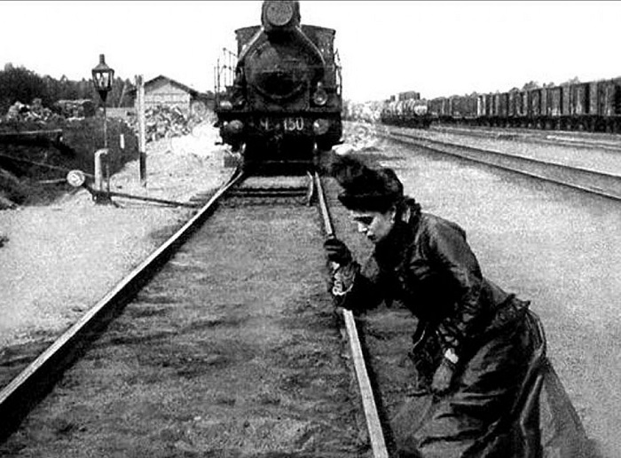 Кадр из к/ф «Анна Каренина» (1914). | Фото: smartwebsite.ru. Кадр из к/ф «Анна Каренина» (1914). | Фото: smartwebsite.ru.