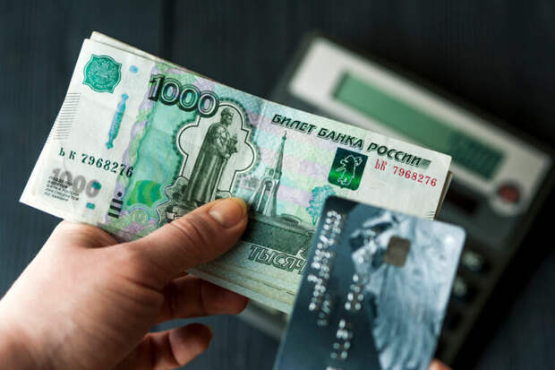 В России введут лимит на денежные переводы. Кого он затронет
