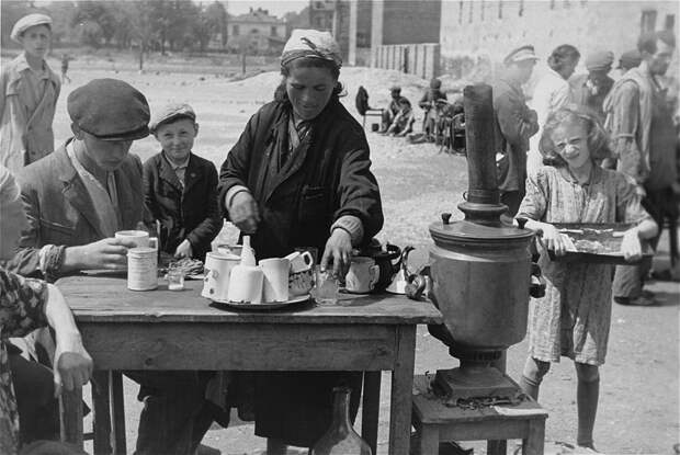 Запретные фотографии : Варшавское гетто летом 1941 года warsawgetto15 Запретные фотографии : Варшавское гетто летом 1941 года