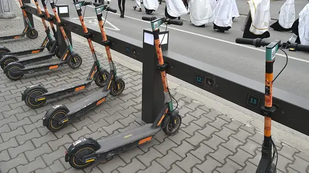 Автоюрист объяснил права электросамокатчиков в случае аварии