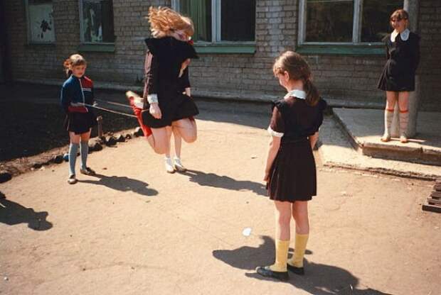 Игры времен СССР, детские игры советских детей, во что играли дети в советское время
