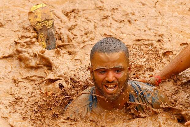 Ежегодная гонка по грязи Run Mud в Тель-Авиве
