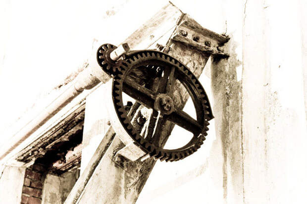 Заброшенная гидроэлектростанция