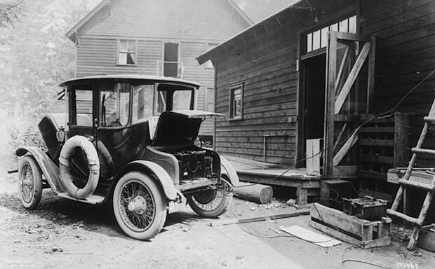 Ключевые изобретения в автомобильном мире: кто был первым?