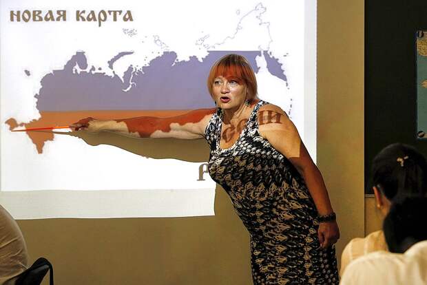 На уроке географии в сентябре 2014 года. Фото: Валерий Матыцин/ТАСС