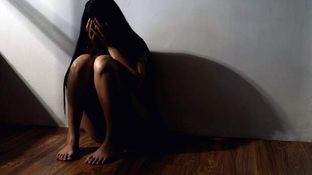 В Вологодской области женщина держала мать на цепи