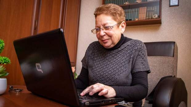 В 13 столичных вузах открыты онлайн-занятия для участников «Московского долголетия»