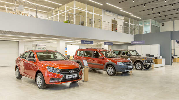 «АвтоВАЗ» переименовал комплектации Life и Techno в «Практик» и «Техно»