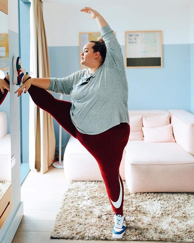 Балерина размера plus-size из Великобритании