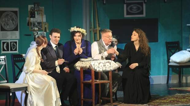 В Барнауле впервые прошла акция к 150-летию театра. Фоторепортаж