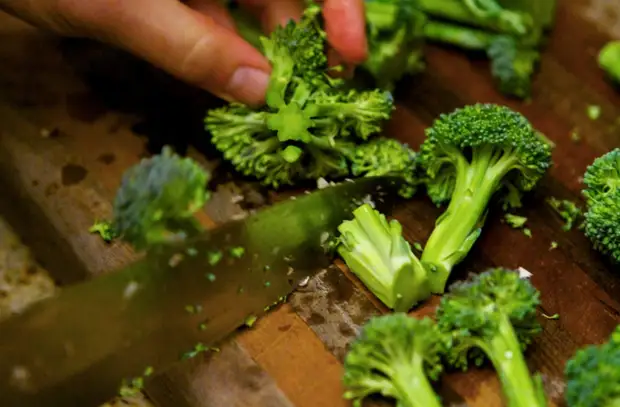 Брокколи: 6 секретов готовки, чтобы внутри остались все витамины