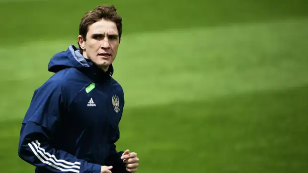 Агент Фернандеса заявил, что ничего не знает об отказе защитника выступать за сборную России