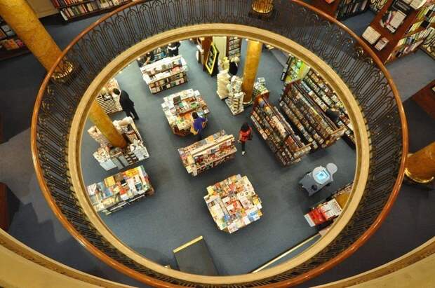 Один из самых красивых книжных магазинов в Латинской Америке