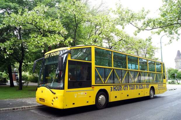 Жуткого вида творение местного АРЗ автобус, будапешт, венгрия, икарус, общественный транспорт