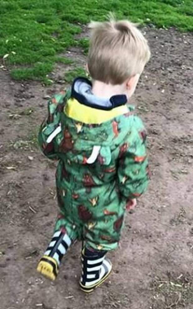 Супруги усыновили сначала одного ребенка одной биологической матери, потом второго. Однако от третьего ребенка горе-мамаши они отказались