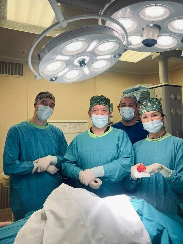 РКБ табиблары ир-атның битеннән уч төбе зурлыгындагы шешне алган